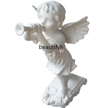 Украса гипсова фигурка малък ангел, открита скулптура, статуетка от смола, на художественото оформление